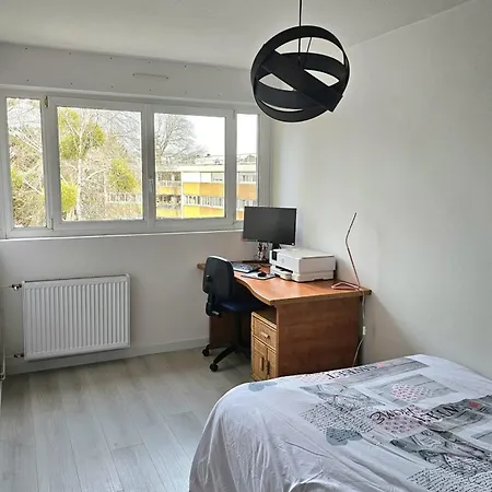 شقة 4-rooms With Wifi And Balcony