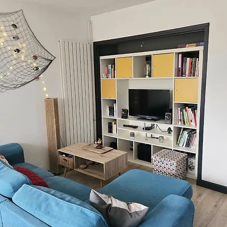 아파트 4-rooms With Wifi And Balcony 생헤블랑